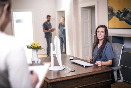 3 - Dipl. Med. Claudia Hill