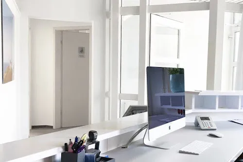 6 - Dipl.-Med. Gisela Girbardt