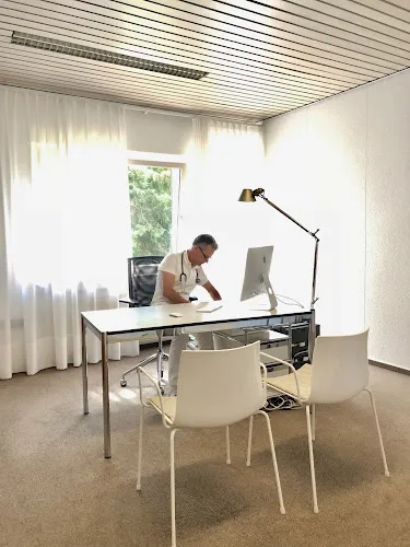 7 - Dipl.-Med. Gisela Girbardt