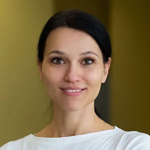 3 - Dipl.-Med. Katrin Schröter