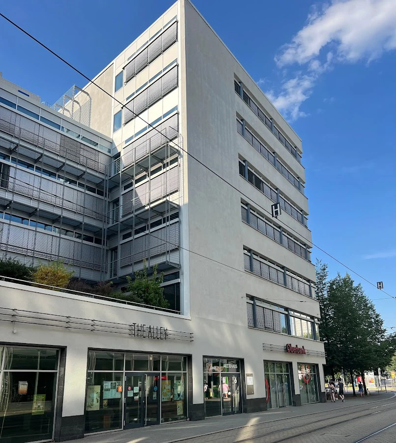 1 - Dipl.-Med. Katrin Schröter