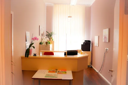 3 - Dipl.-Med. Maren Schumann