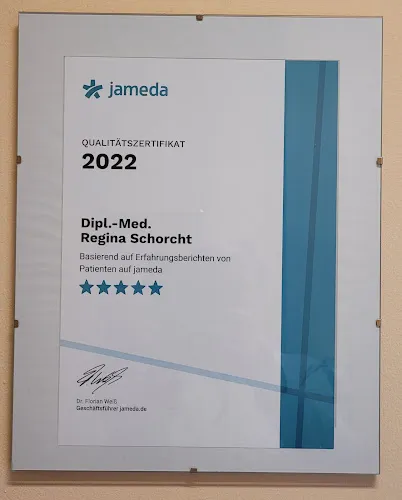 1 - Dipl.-Med. Regina Schorcht