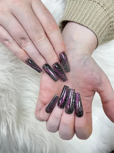 7 - Diva Hair Studio