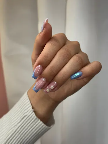 2 - Divine Beauty & Nails Studio