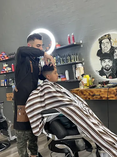 5 - DK Barbershop