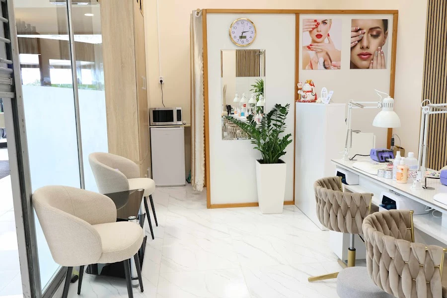 1 - Dámské a pánské kadeřnictví