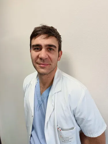 2 - Docteur Édouard WAREIN