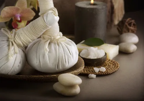 4 - Dolce Nails Spa & Beauty