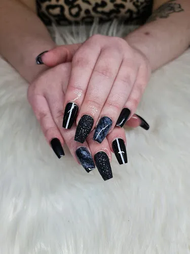 8 - DOLLHAIRS Society