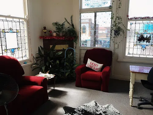 3 - Donnas Beauty Loft