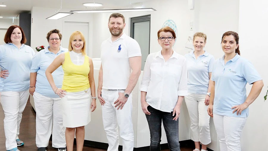 1 - Dr. Alexandra Dockal