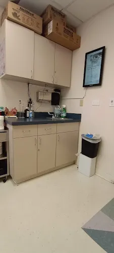 8 - Dr. Andrei Souchitski, DDS Centro Medico & Dental Familiar