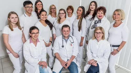 2 - Dr. Antonie Miller-Kleckers