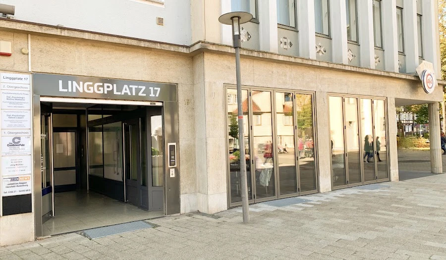 1 - Dr. Arend Hartkamp