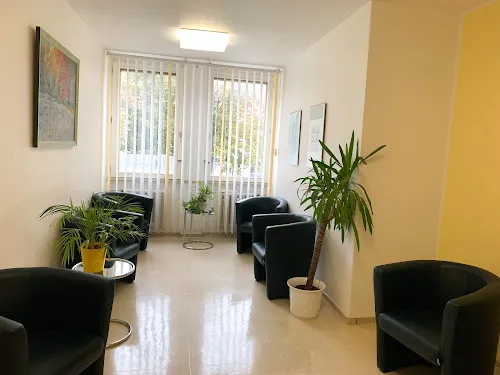 3 - Dr. Arend Hartkamp