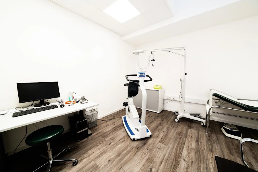 1 - Dr. Armin Simon Facharzt für Frauenheilkunde