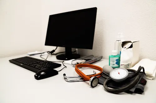 3 - Dr. Armin Simon Facharzt für Frauenheilkunde