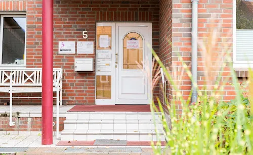 4 - Dr. Chayar Ahmad