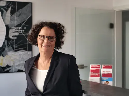 4 - Dr. Dirk Hofbauer