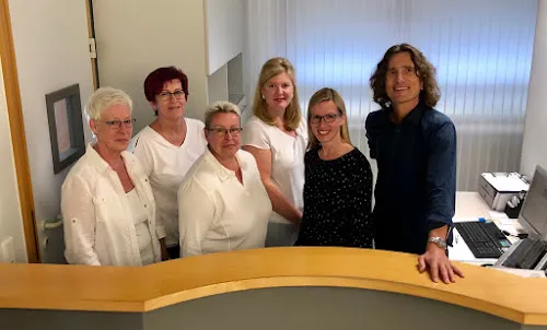 3 - Dr. Dr. med. dent. Marius Tigan | MSc Orale Chirurgie & MSc Kieferorthopädie