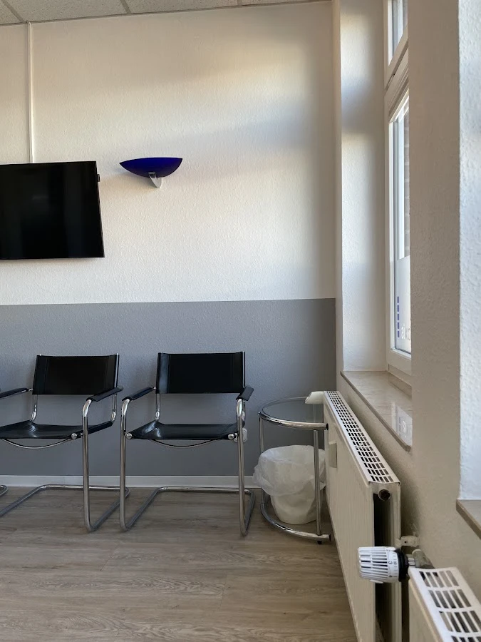 1 - Dr. Dr. Nicolai Purcz