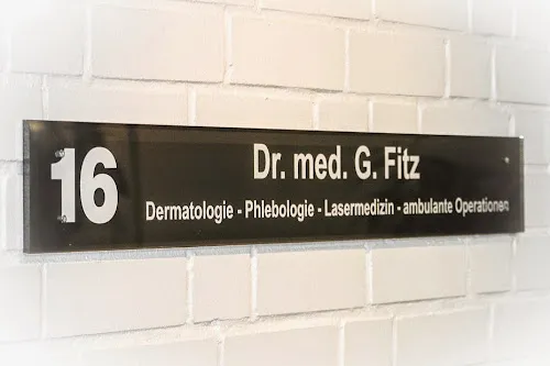3 - Dr. Gunther Fitz/ Dermatologie-Elmshorn