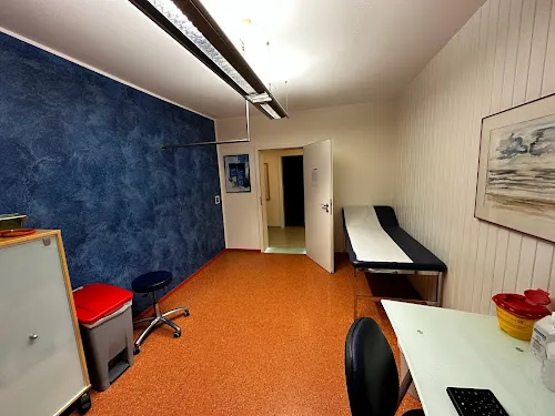 5 - Dr. h.c. Tuncay Yesilöz - Facharzt für innere Medizin und Kardiologie - Estetic Lounge Witten