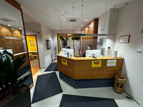 4 - Dr. h.c. Tuncay Yesilöz - Facharzt für innere Medizin und Kardiologie - Estetic Lounge Witten