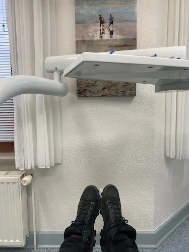 2 - Dr. Heme Christiansen Zahnarzt