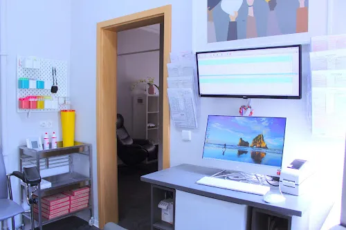 7 - Dr. Henryk Sieczewicz Praxis für Orthopä Unfallchirurgie