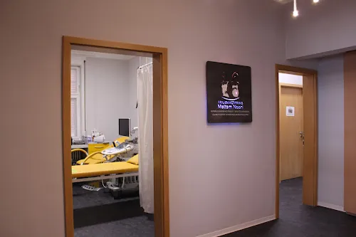 4 - Dr. Henryk Sieczewicz Praxis für Orthopä Unfallchirurgie