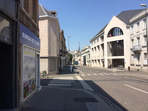 2 - Dr Isabelle Rozier