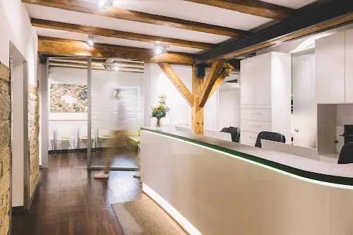 1 - Dr. Jens Faßnacht - Praxisklinik für Mund- Kiefer- Gesichtschirurgie