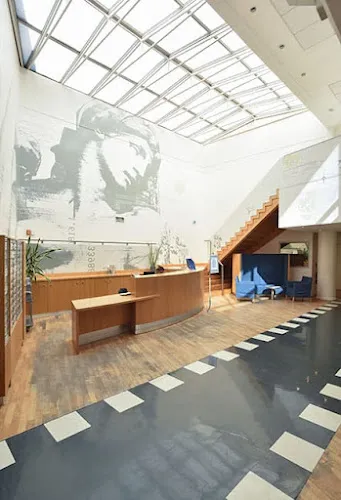 4 - Dr Kerem Guleryuz