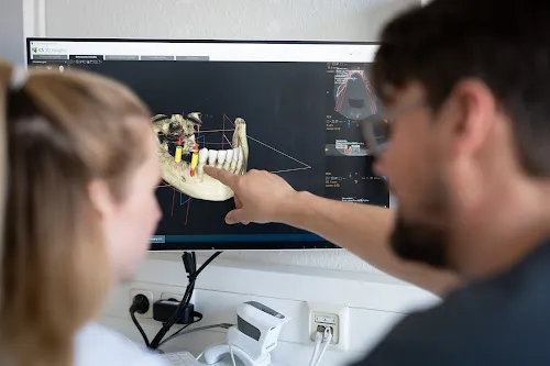 3 - Dr. Marion Nöthig