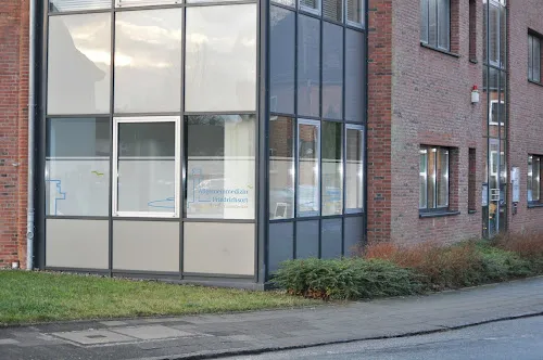 2 - Dr. Matthias Harries