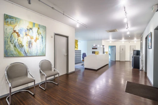 1 - Dr. med. Adam Semeradt