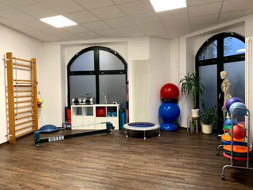 2 - Dr. med. Alexander Goldberg