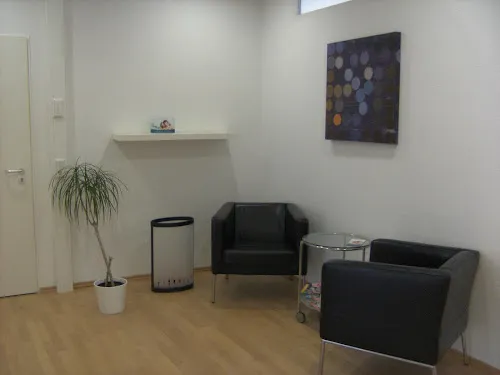 3 - Dr. Med. Andrea Heuer/ Dr med Jens Schuler