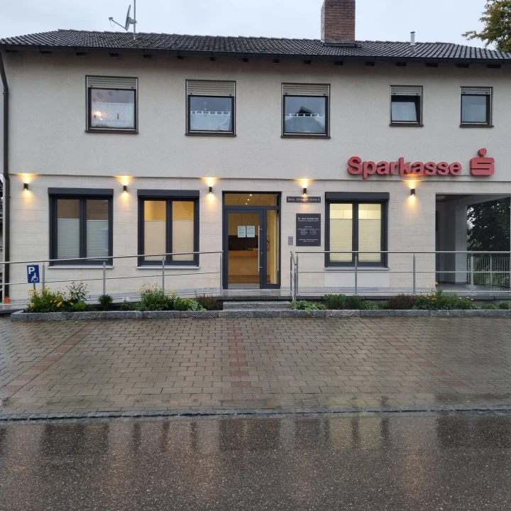 1 - Dr. med Andrea Kern