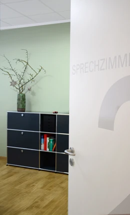 1 - Dr. med. Andreas Arnold Dr. med. Simone Paul