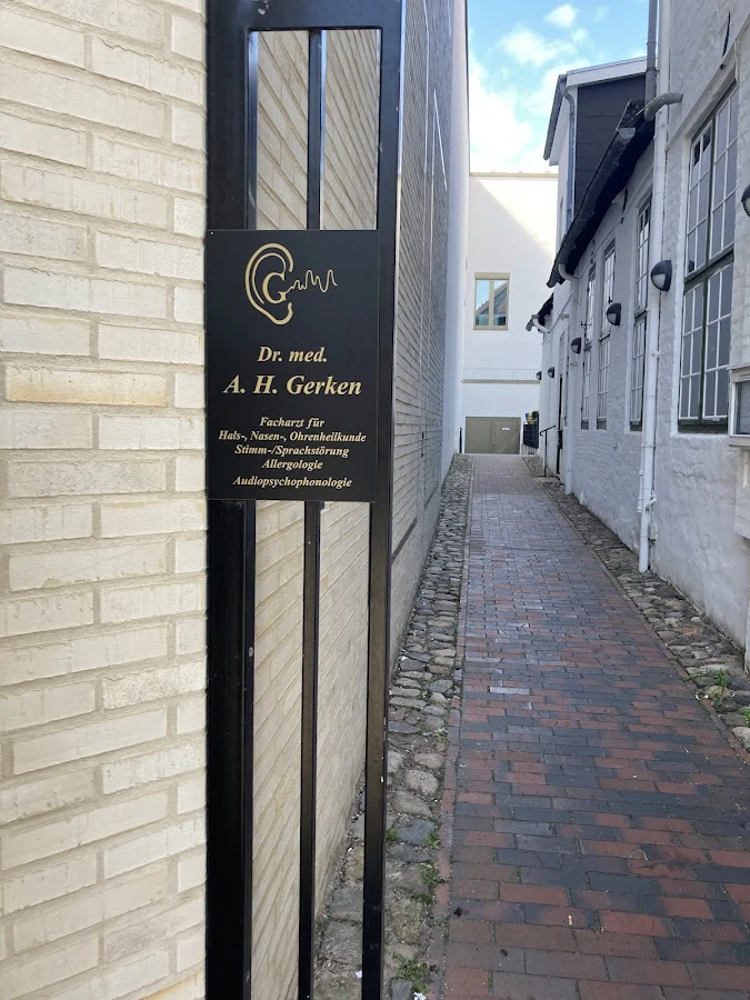 1 - Dr. med. Andreas Gerken