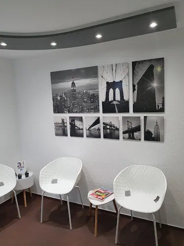 1 - Dr. med. Andreas Lucas