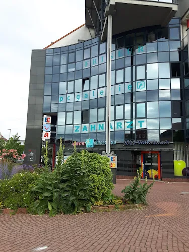 3 - Dr. med. Andreas Lucas