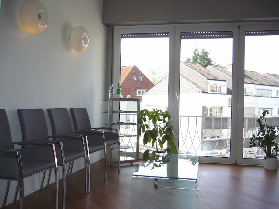 1 - Dr. med. Barbara Stöckmann & Dr. med Cathrin Meyer-Tassler Innere Medizin