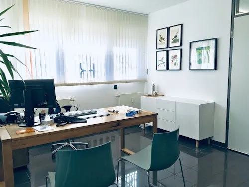 3 - Dr. med. C. Fischer