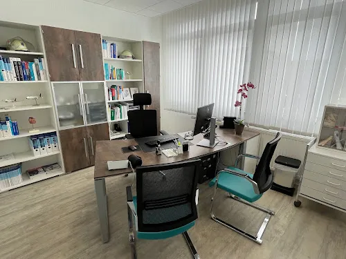 3 - Dr. med. Cetin Kirmizitas Facharzt für Allgemeinmedizin