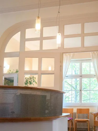 4 - Dr. med. Claudia Schnapp