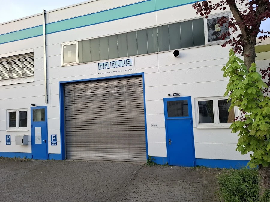 1 - Dr. med. dent. Rainer Laux